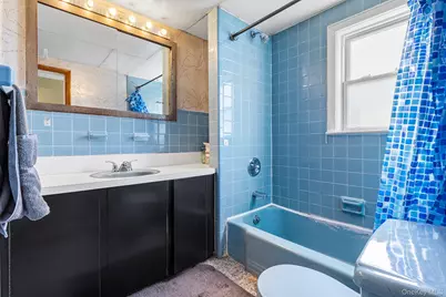 42 Robertson Road, Lynbrook, NY 11563 - Photo 17