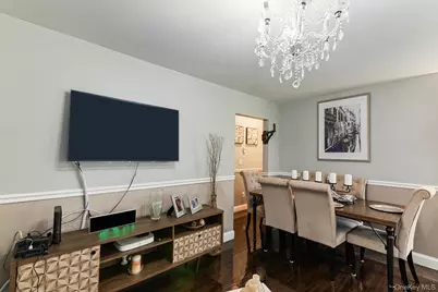 178 Timberline Drive, Brentwood, NY 11717 - Photo 9