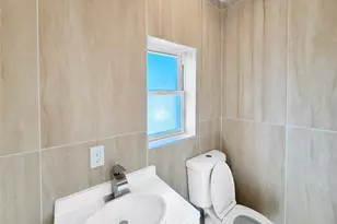 37 Lancaster Pl, Hempstead, NY 11550 - Photo 33