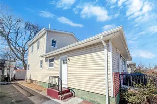 37 Lancaster Pl, Hempstead, NY 11550 - Photo 13