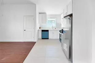 37 Lancaster Pl, Hempstead, NY 11550 - Photo 19