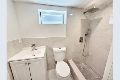 37 Lancaster Place, Hempstead, NY 11550 - Photo 39