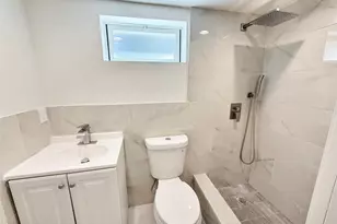 37 Lancaster Pl, Hempstead, NY 11550 - Photo 39