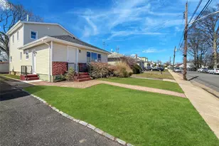 37 Lancaster Pl, Hempstead, NY 11550 - Photo 3