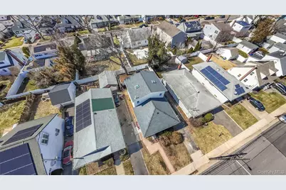 37 Lancaster Place, Hempstead, NY 11550 - Photo 47