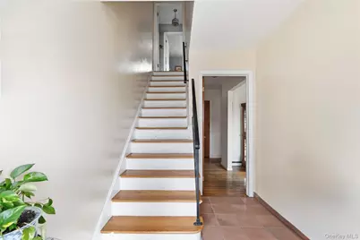 115 Winfred Avenue, Yonkers, NY 10704 - Photo 5