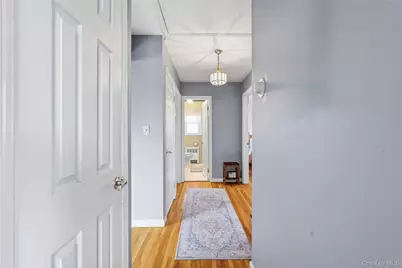 115 Winfred Avenue, Yonkers, NY 10704 - Photo 11