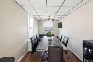 976 Sackett Ave, Bronx, NY 10462 - Photo 9