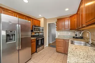 260 New Hampshire Ave, Bay Shore, NY 11706 - Photo 7