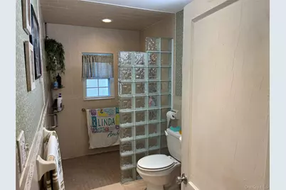 21 Wellington Place, Amityville, NY 11701 - Photo 15