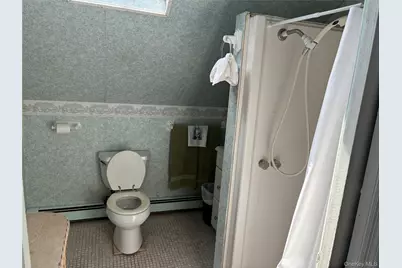 21 Wellington Place, Amityville, NY 11701 - Photo 19