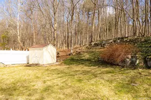 14 Van Wert Pl, Hyde Park, NY 12538 - Photo 25