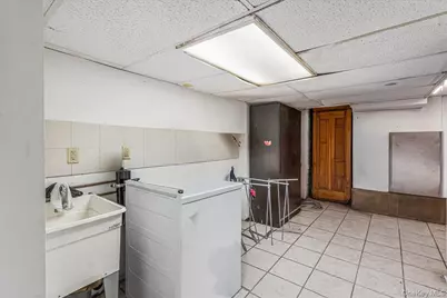 7351 70th Street, Glendale, NY 11385 - Photo 17