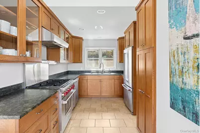 22 Peconic Crescent, Hampton Bays, NY 11946 - Photo 7