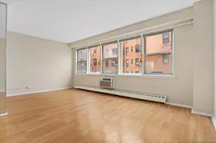 87-15 165th St, Jamaica, NY 11432 - Photo 5