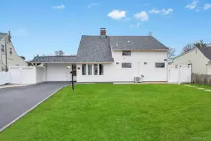 63 Blacksmith Rd, Levittown, NY 11756 - Photo 23