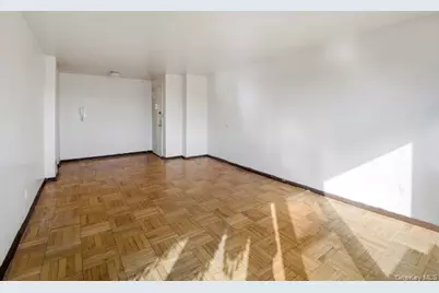 3131 Grand Concourse #8H, Bronx, NY 10468 - Photo 9