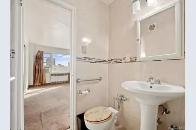 3131 Grand Concourse #8H, Bronx, NY 10468 - Photo 17