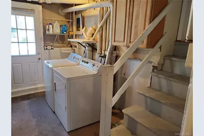 215 Harriman Road, Irvington, NY 10533 - Photo 19