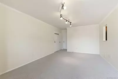 400 Fulton Street #3B, Farmingdale, NY 11735 - Photo 5