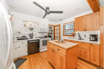 2420 Willow Street, Wantagh, NY 11793 - Photo 7