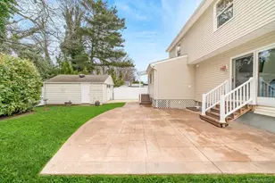 2420 Willow St, Wantagh, NY 11793 - Photo 27