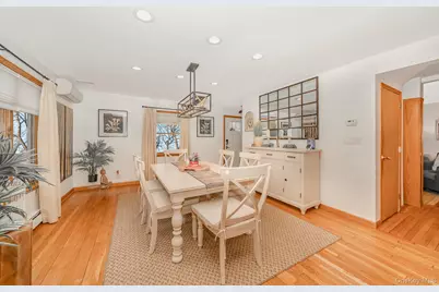 2420 Willow Street, Wantagh, NY 11793 - Photo 5