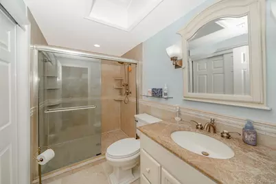 2420 Willow Street, Wantagh, NY 11793 - Photo 19