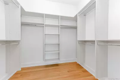 601 Grist Mill Circle #601, Roslyn, NY 11576 - Photo 15