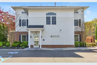 601 Grist Mill Circle #601, Roslyn, NY 11576 - Photo 21