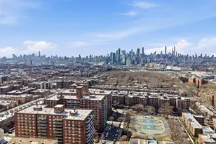 52-40 39th Dr, Woodside, NY 11377 - Photo 15