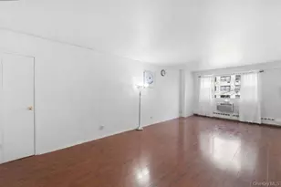 52-40 39th Dr, Woodside, NY 11377 - Photo 5