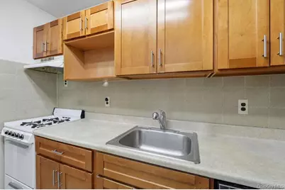 52-40 39th Drive #2B, Woodside, NY 11377 - Photo 7
