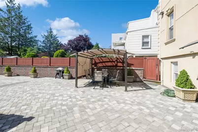 9 Hyatt Avenue, Yonkers, NY 10704 - Photo 19