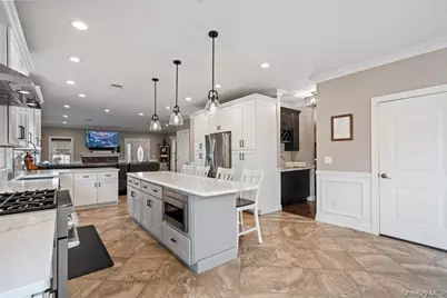 157 Walnut Street, Massapequa Park, NY 11762 - Photo 13