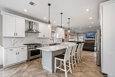 157 Walnut Street, Massapequa Park, NY 11762 - Photo 9