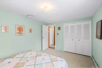 8 Sharpsburg Court, Coram, NY 11727 - Photo 21