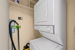 8 Sharpsburg Ct, Coram, NY 11727 - Photo 19