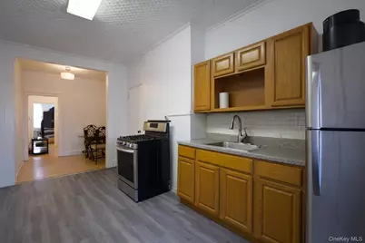 6089 54th Street #2nd FL, Maspeth, NY 11378 - Photo 5