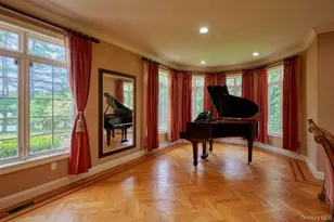 637 S Mountain Rd, New City, NY 10956 - Photo 9