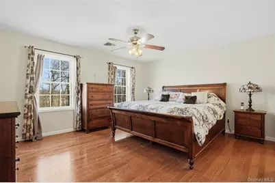 32 Robinson Lane, Wappingers Falls, NY 12590 - Photo 23