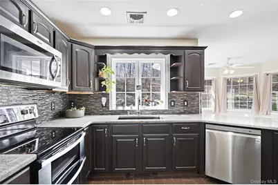 32 Robinson Lane, Wappingers Falls, NY 12590 - Photo 15