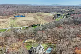 32 Robinson Ln, Wappingers Falls, NY 12590 - Photo 5