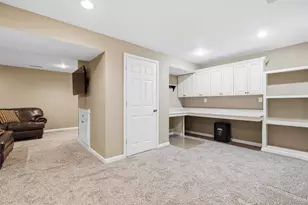 32 Robinson Ln, Wappingers Falls, NY 12590 - Photo 33