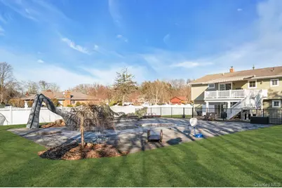 108 Hayrick Lane, Commack, NY 11725 - Photo 45