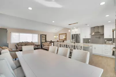 108 Hayrick Lane, Commack, NY 11725 - Photo 9