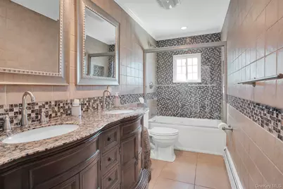 108 Hayrick Lane, Commack, NY 11725 - Photo 29