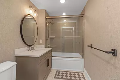 214 Marina Pointe Drive #214, East Rockaway, NY 11518 - Photo 13