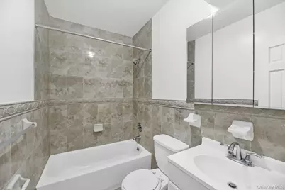 1 Ash Place #1M, Great Neck, NY 11021 - Photo 7