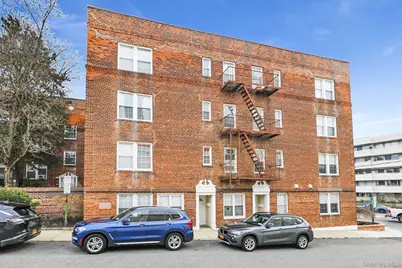 1 Ash Place #1M, Great Neck, NY 11021 - Photo 1